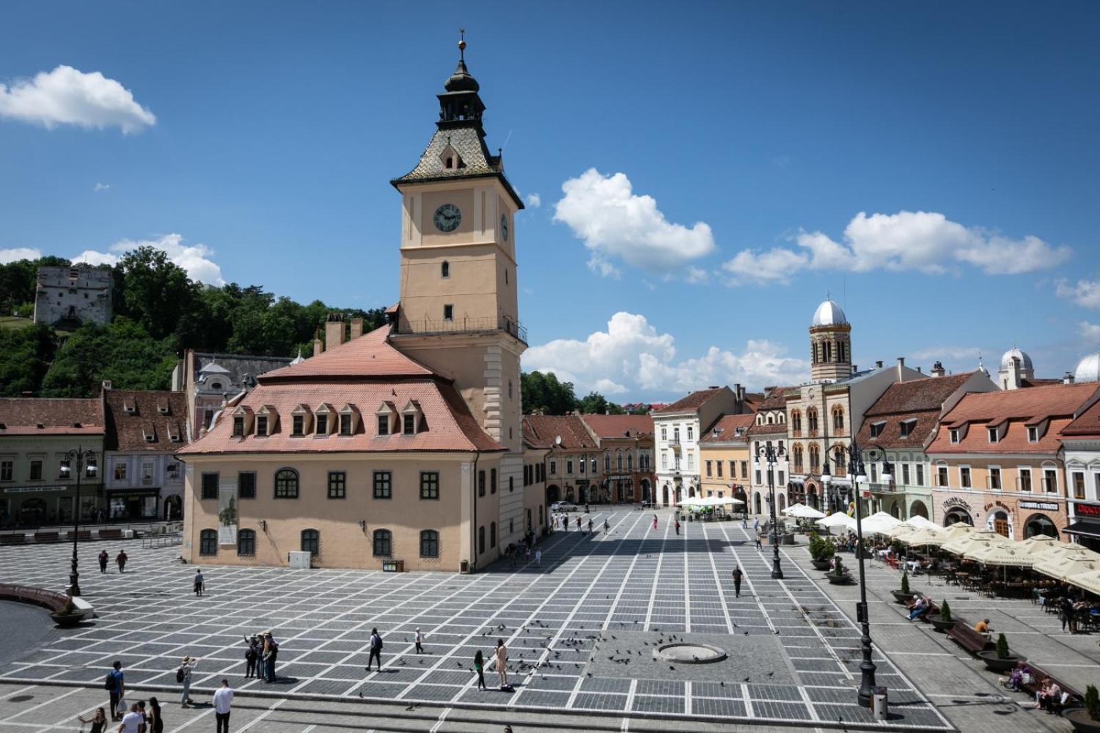 4 Rooms Piata Sfatului Брашов Екстер'єр фото