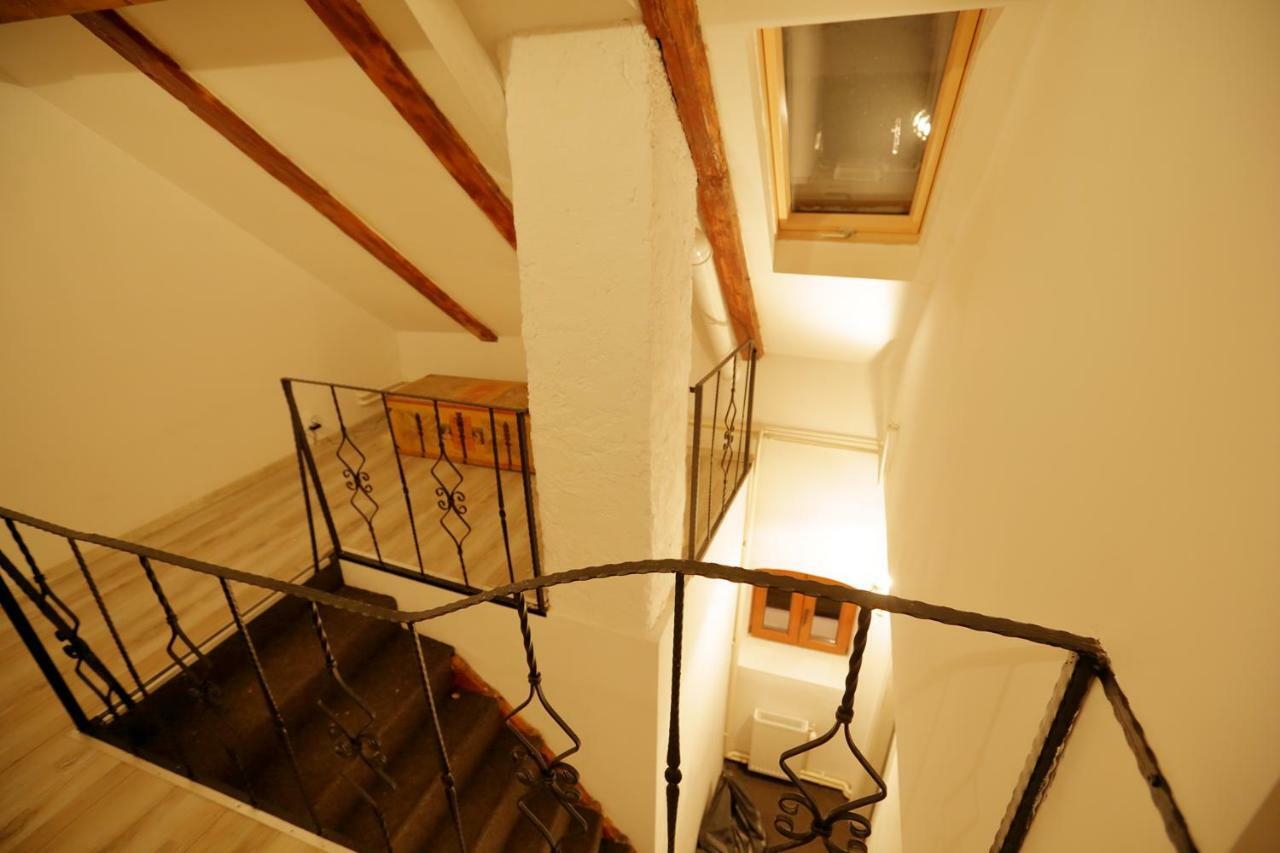 4 Rooms Piata Sfatului Брашов Екстер'єр фото